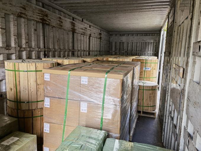 12 Core Self Supporting FRP Menber ASU Mini ADSS Aerial Fiber Optic Cable 120M Span 8